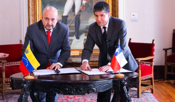 Braulio Jatar: Monsalve, el mismo que firma con Maduro, dio pensiones de gracia a delincuentes en Chile