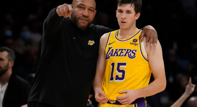 Darvin Ham se siente confiado en su posición como entrenador asistente de los Lakers.