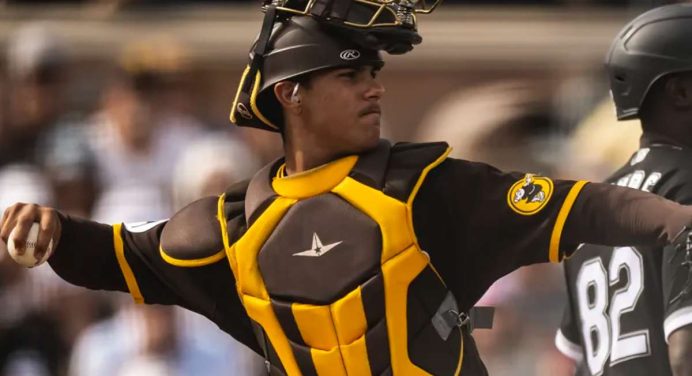 Ethan Salas es seleccionado para participar en el Spring Training de los Padres