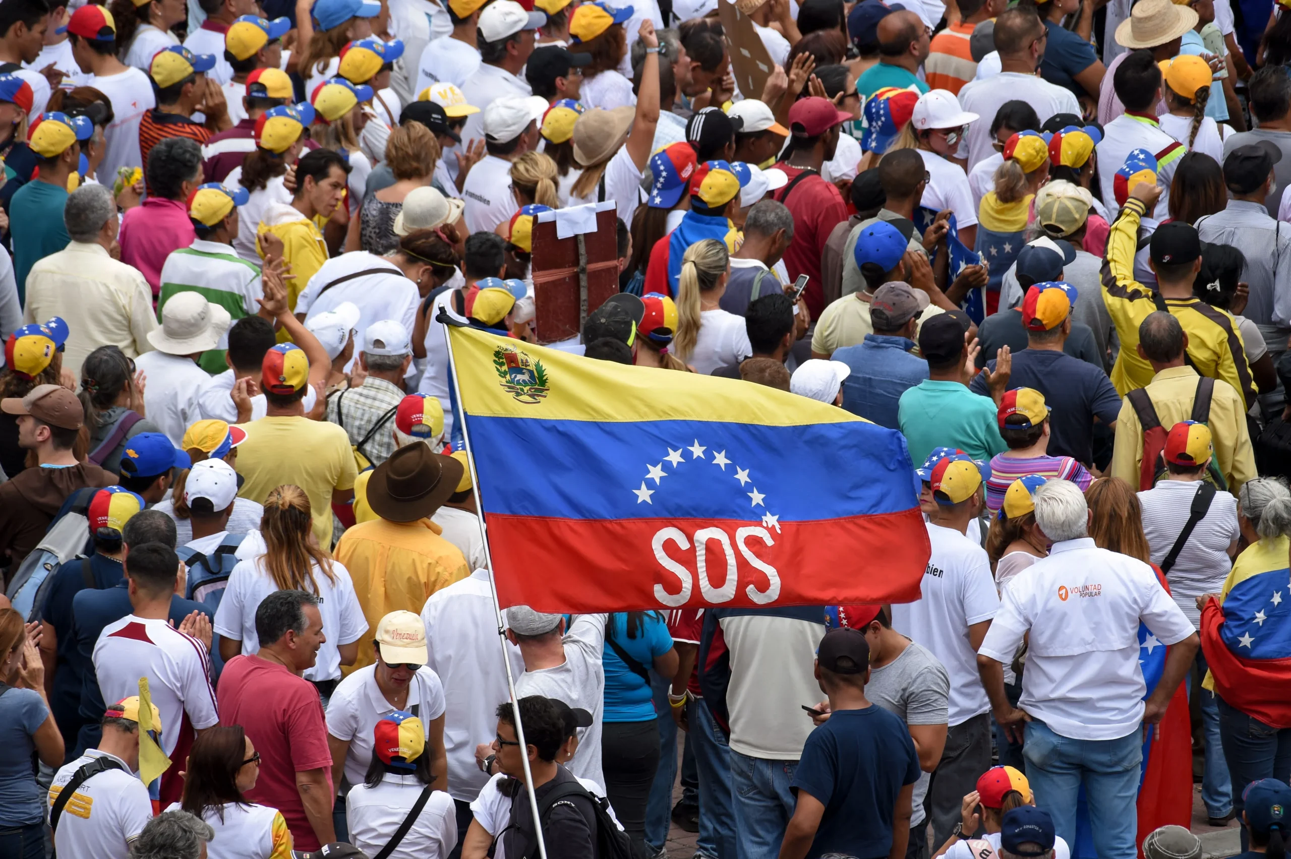 Foro Penal informa que únicamente 16 presos políticos venezolanos fueron liberados tras el intercambio con Estados Unidos