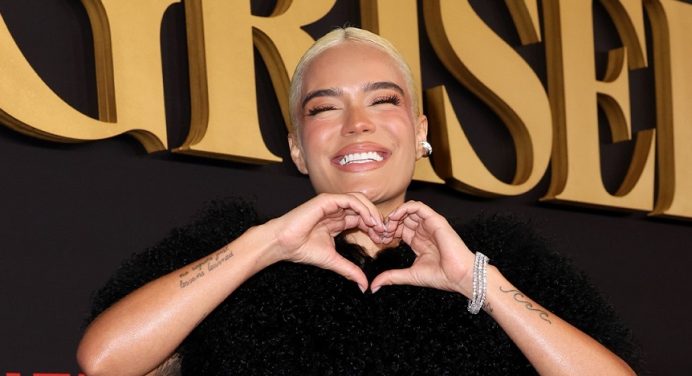 Karol G sorprende a sus fans al compartir fotos exclusivas de su personaje en la exitosa serie de Netflix «Griselda»