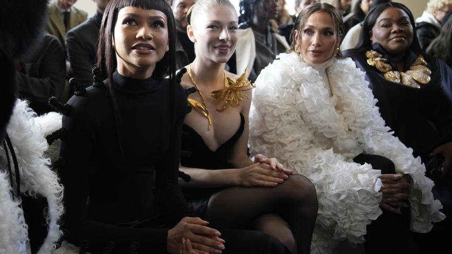 Zendaya, Jennifer López y Rihanna deslumbran en la Semana de la Alta Costura de París