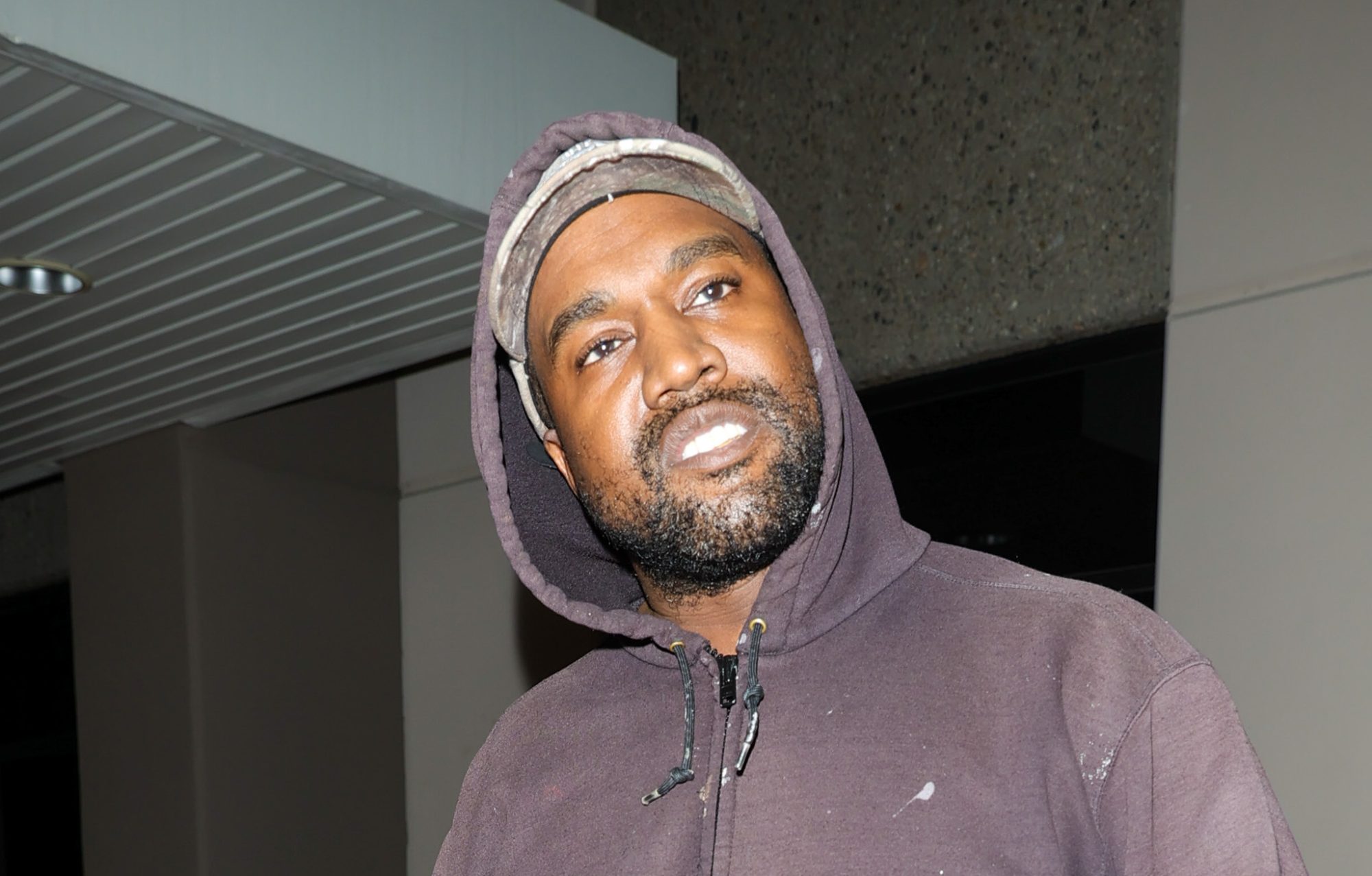 Kanye West y su nueva controversia: una sonrisa de titanio (+foto)