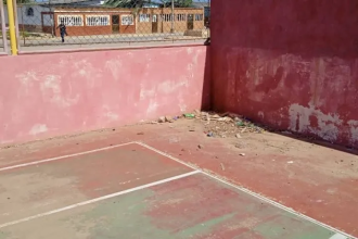 Cancha en San Pedro, isla de Coche en completo abandono