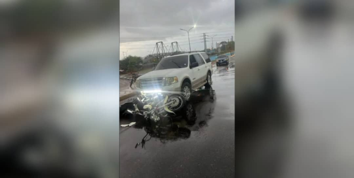 Un motorizado fue arrollado por una camioneta en Maracaibo