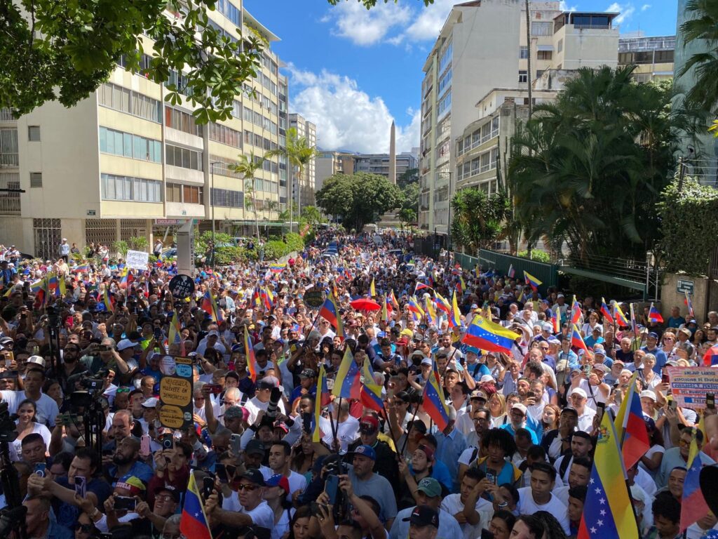 La sociedad de Venezuela se enfrenta a desafíos de gran magnitud