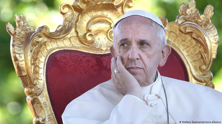 El Papa Francisco busca la inclusión y no la división al bendecir a parejas homosexuales