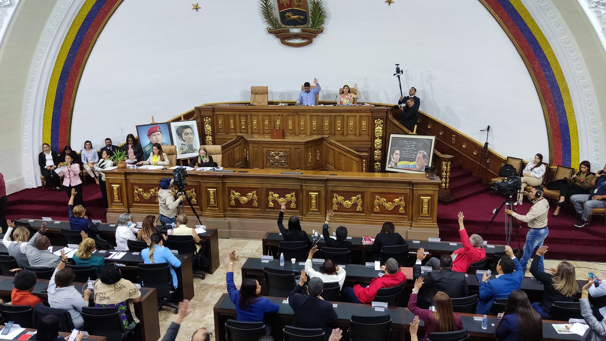 Comienza la reunión de la Asamblea Nacional mayoritariamente chavista para establecer un cronograma electoral