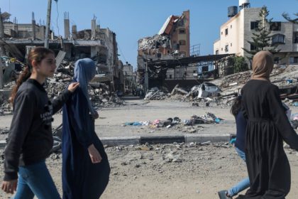 Más de 100 muertos en ataque israelí en una cola de reparto de ayuda en Gaza