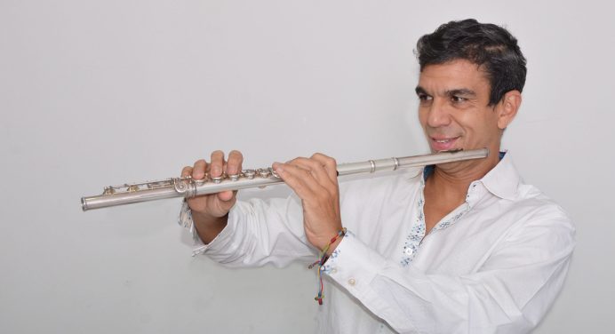 Huáscar Barradas brinda un espectáculo inolvidable en el concierto de apertura en Upata