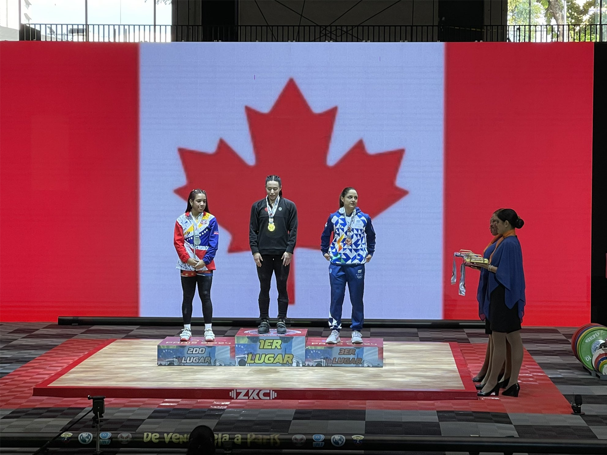 Rosselyn Uzcategui logra la medalla de plata en la categoría de 55kgs