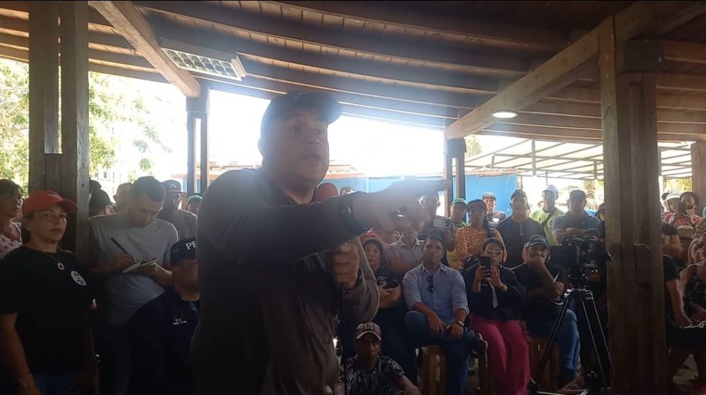 Ministro de Pesca anuncia suspensión de proyecto en La Caranta