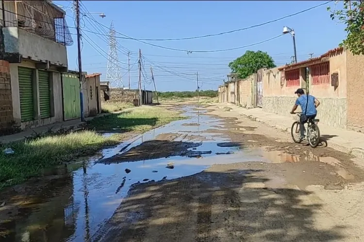 Desperdicio de agua en Macho Muerto: En medio de la sequía en Margarita