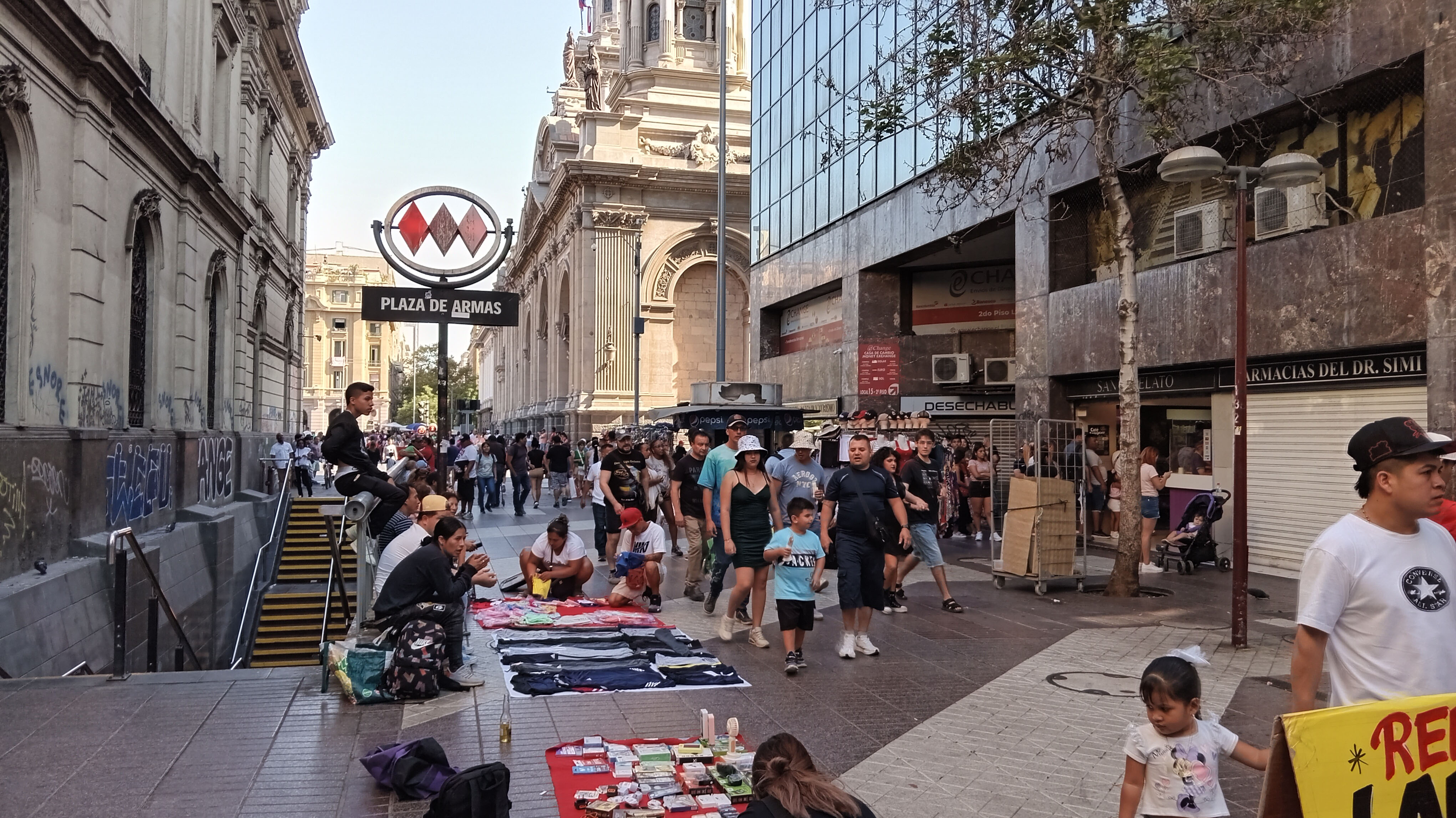 “Se ha perdido el Centro de Santiago” Operadores turísticos acusan “crítica” situación en casco histórico de la Ciudad