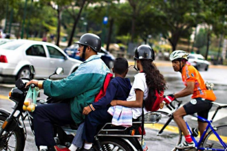 Con frecuencia los motorizados incurren en acciones tipificadas como infracciones en la Ley de Tránsito Terrestre y que conllevan multas.