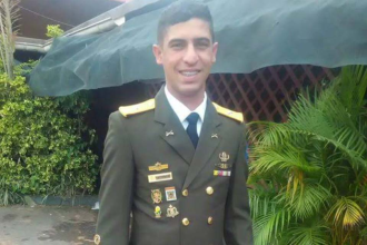 Su padre denunció que el joven militar fue secuestrado en territorio colombiano, en una operación ejecutada por funcionarios de la Dirección General de Contrainteligencia Militar (DGCIM) con apoyo de elementos del grupo guerrillero colombiano Ejército de Liberación Nacional (ELN).