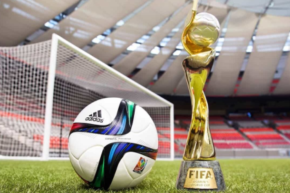 El líder progresista, gran aficionado al fútbol, recibió a la delegación de la FIFA en el Palacio presidencial de Planalto, en Brasilia, en compañía del ministro de Deportes, André Luiz de Carvalho ‘Fufuca’.