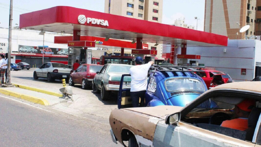 En entrevista con Unión Radio, Latini calificó el incremento, si se concreta, como “un duro golpe con el tema del combustible, que ahora aparece un diesel importado y a precios exorbitantes”.