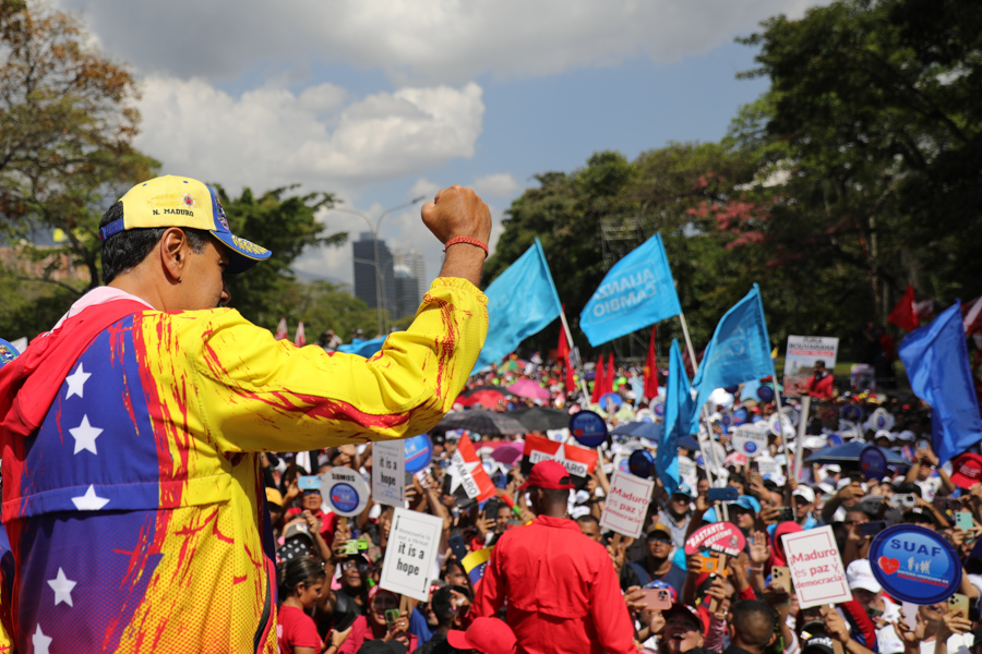 Maduro afirma estar “preparándose a fondo” para la campaña de las elecciones presidenciales.