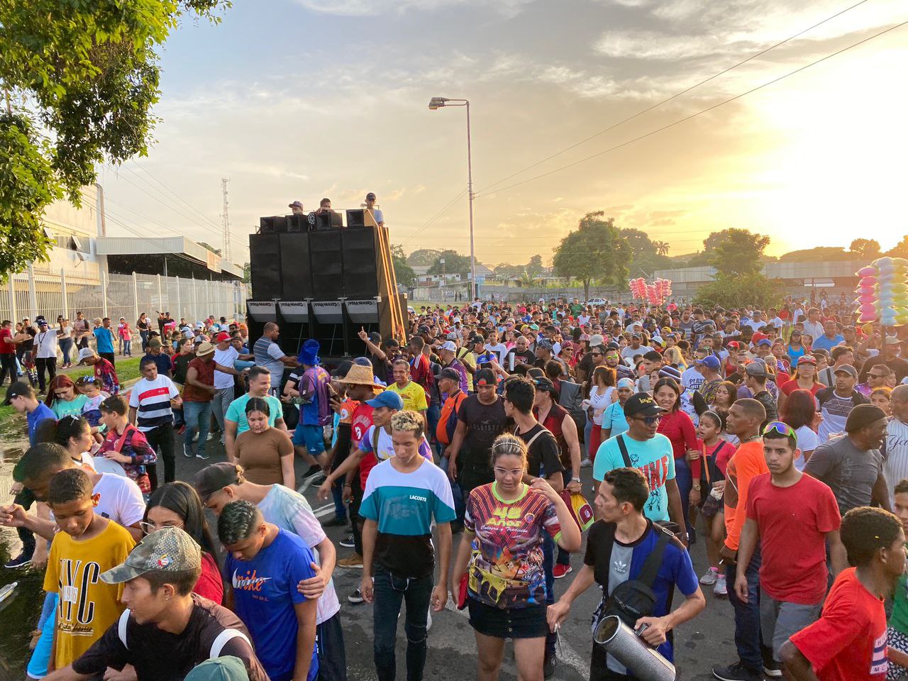 Amigos en Caroní listos para disfrutar el Carnaval