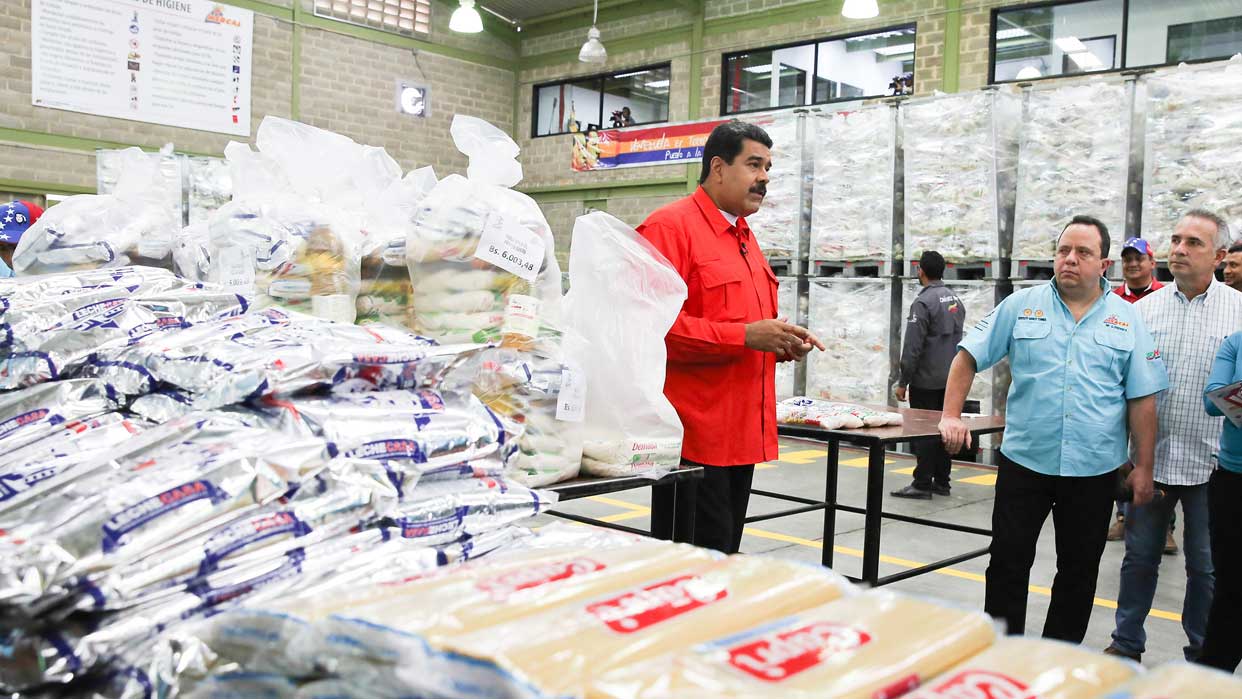 El presidente Maduro anuncia la mejora de las bolsas CLAP con alimentos  nacionales de calidad superior