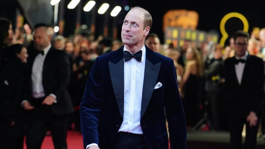 Guillermo asiste solo a la ceremonia de los premios BAFTA.