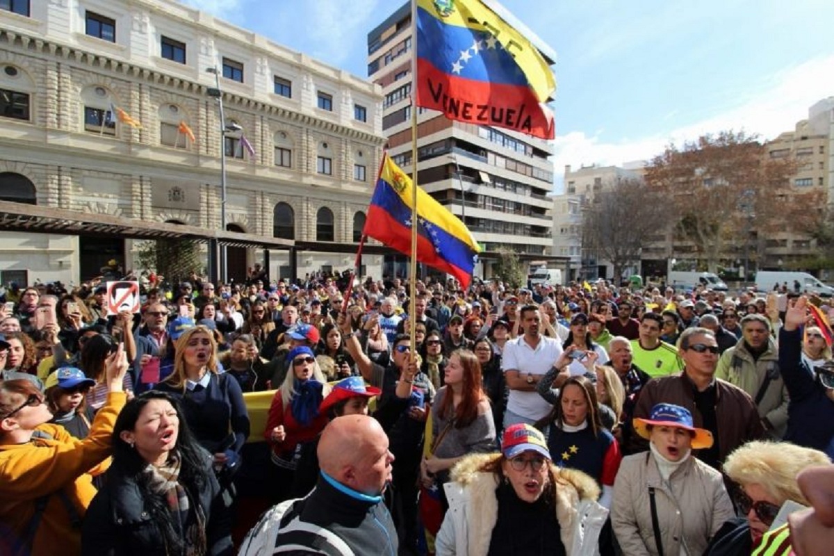 Migrantes venezolanos en busca de nuevas oportunidades en Europa o Estados Unidos