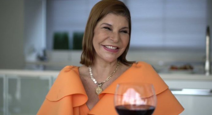 ¡Feliz cumpleaños! Amanda Gutiérrez celebra sus 69 años con una velita menos