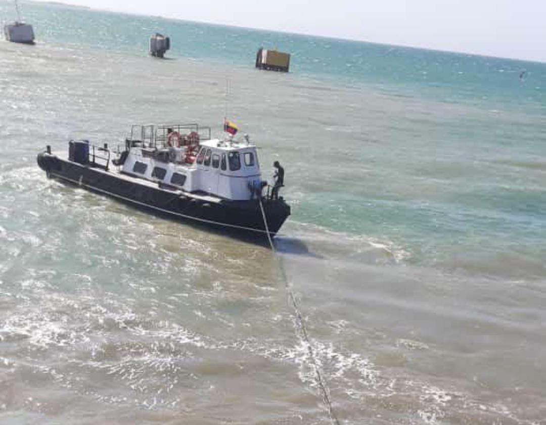 Margarita: Ferry varó en un banco de arena