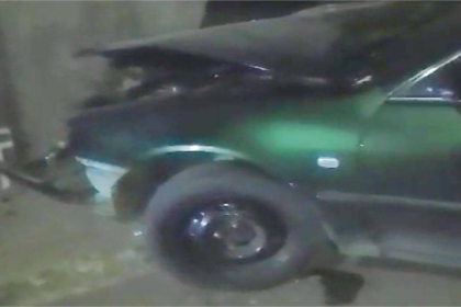 Aricagua: Conductor ebrio se estrella y arrolla a una persona en la puerta de su casa +VIDEO