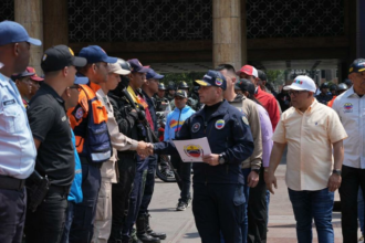 De acuerdo con el reporte en nota de prensa, indicó que se mantienen activados los tres mil Cuadrantes de Paz en el país, donde brindarán atención oportuna en los 256 templos.