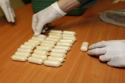 Dos mujeres condenadas a ocho años de prisión por tráfico de 129 dediles de cocaína