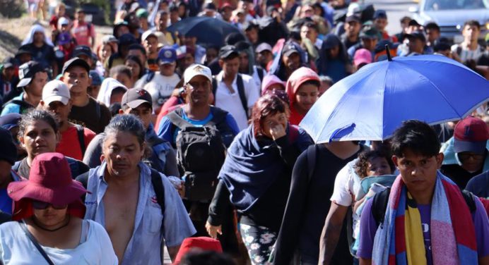 Migrantes desestiman la ayuda de 110 dólares de México para ser repatriados a sus naciones