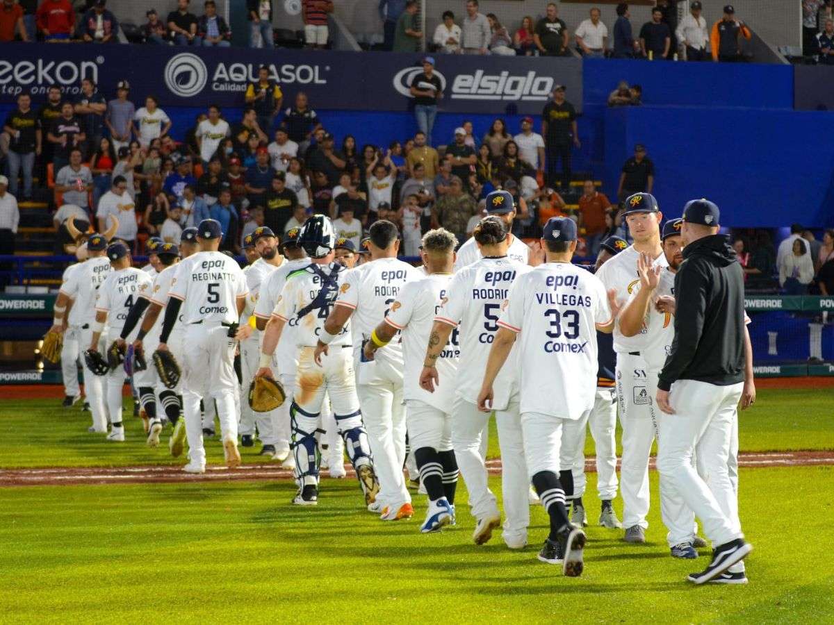 Ángel Reyes aseguró la victoria de los Rieleros