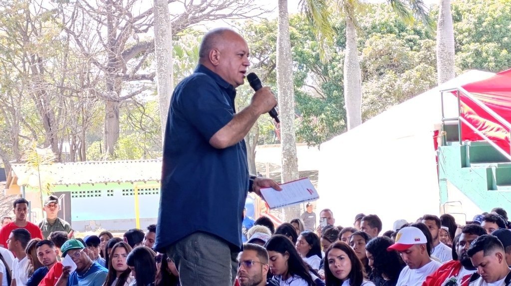 Diosdado Cabello advierte que si la oposición estuviera en el poder, estaríamos en peligro de ser encarcelados o asesinados.