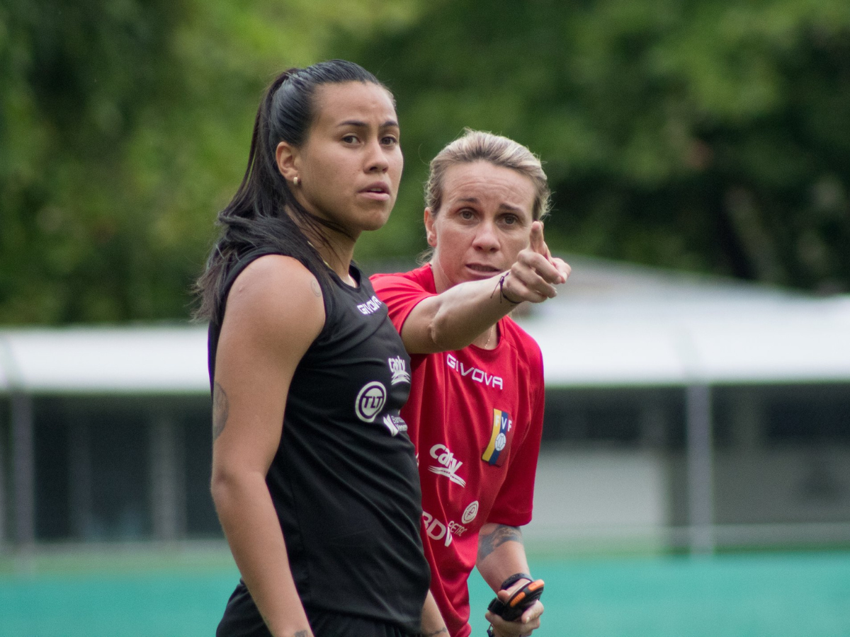 La Selección Femenina de Fútbol de Venezuela presentó a las 22 jugadoras convocadas.