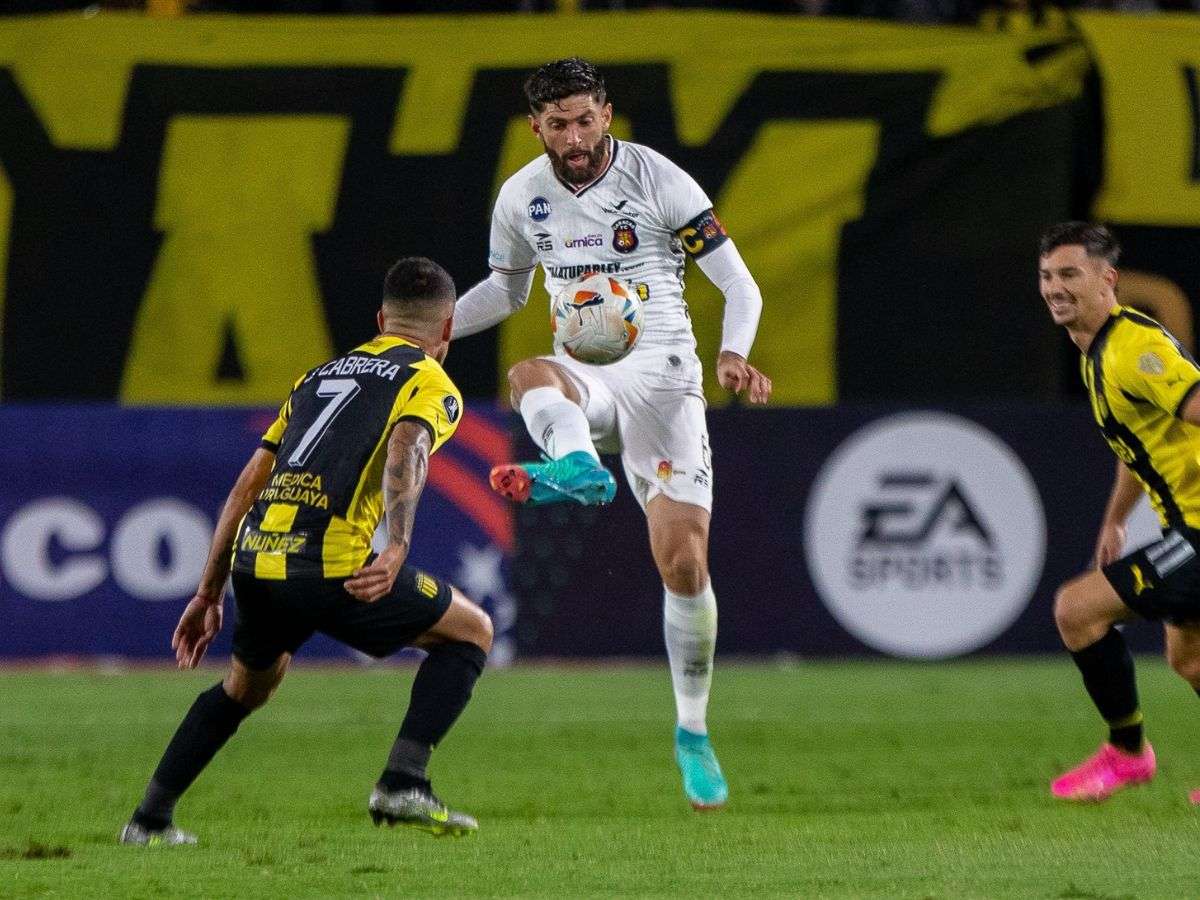 El Caracas sucumbe ante Peñarol en un partido sin brillo