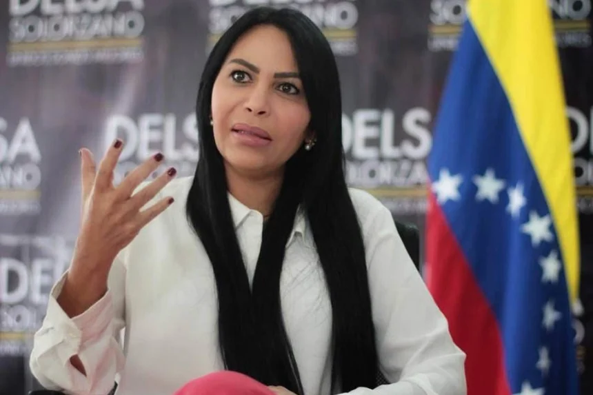 Indicó que María Corina Machado “sigue firme y en las calles de Venezuela honrando el compromiso del 22 de octubre”.