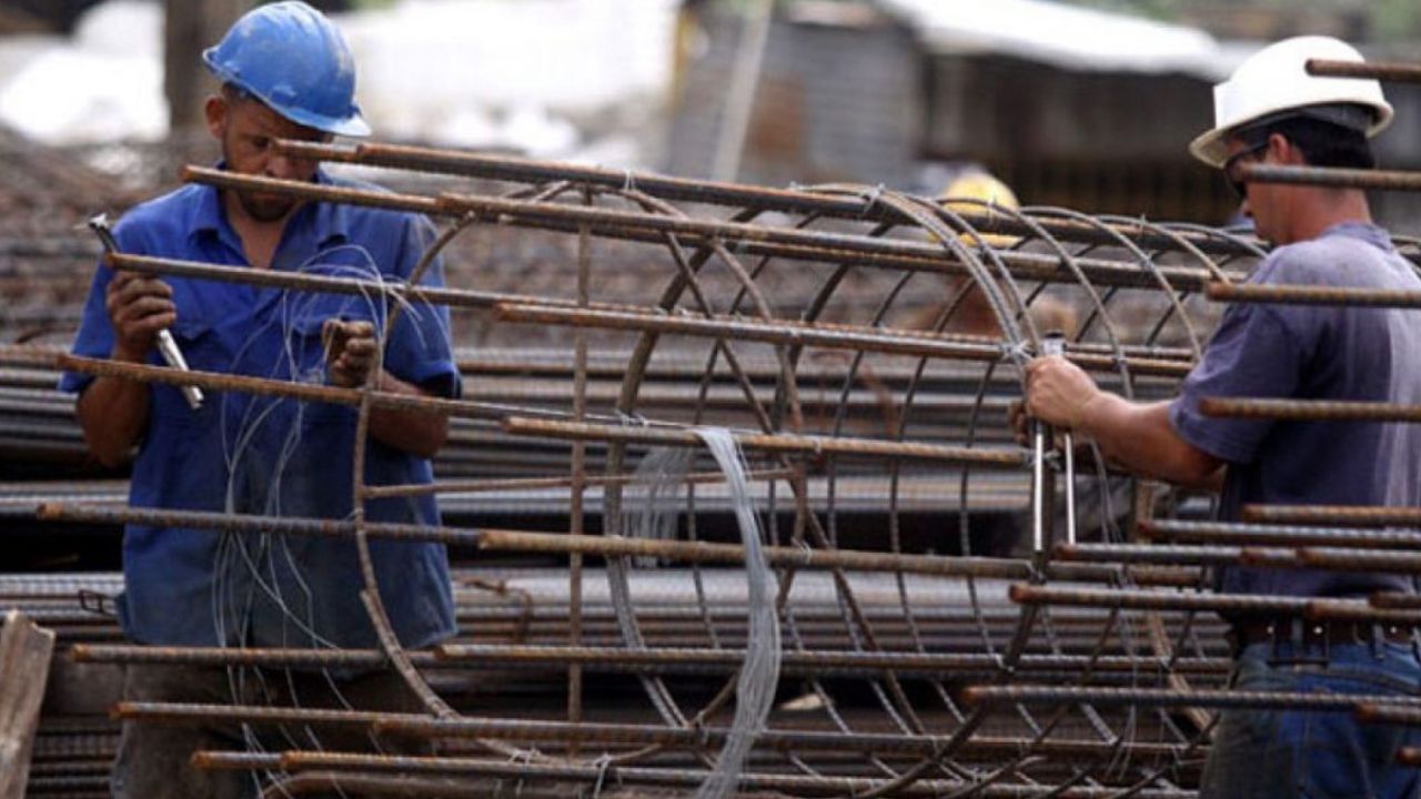 Movilización de trabajadores el 1-May en exigencia de incremento salarial