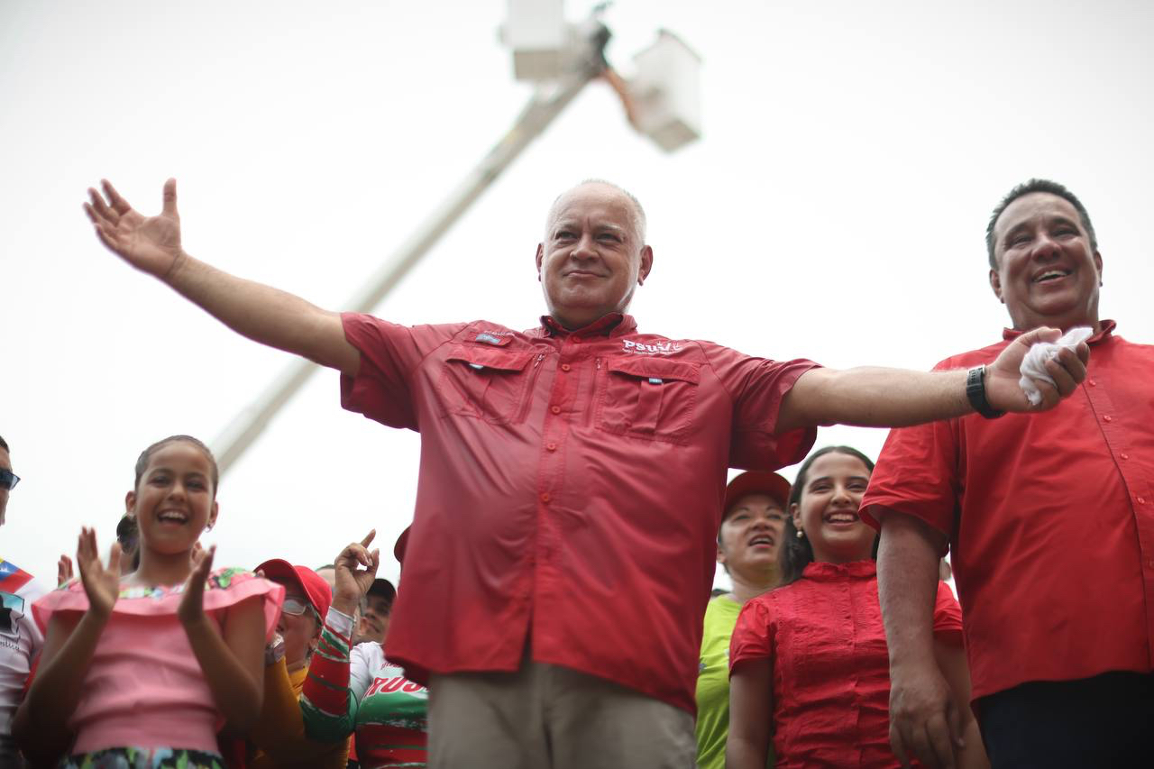 Cabello ordena a militancia del chavismo iniciar 1×10 electoral