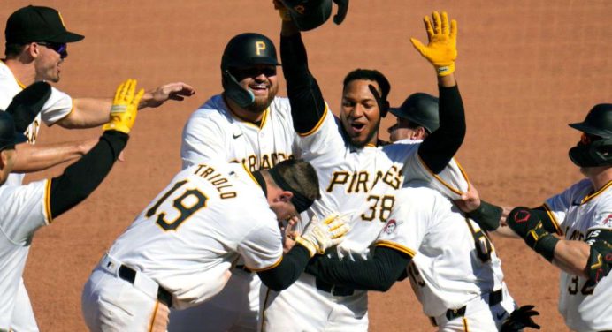 Edward Olivares tiene nuevo equipo en MLB