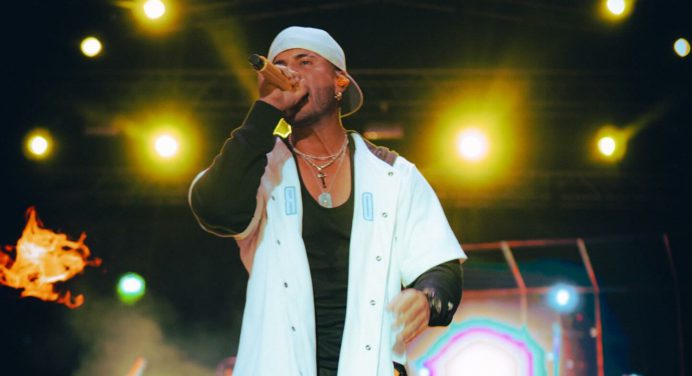 Lo nuevo de Gustavo Elis se llama “Whisky” (+video)