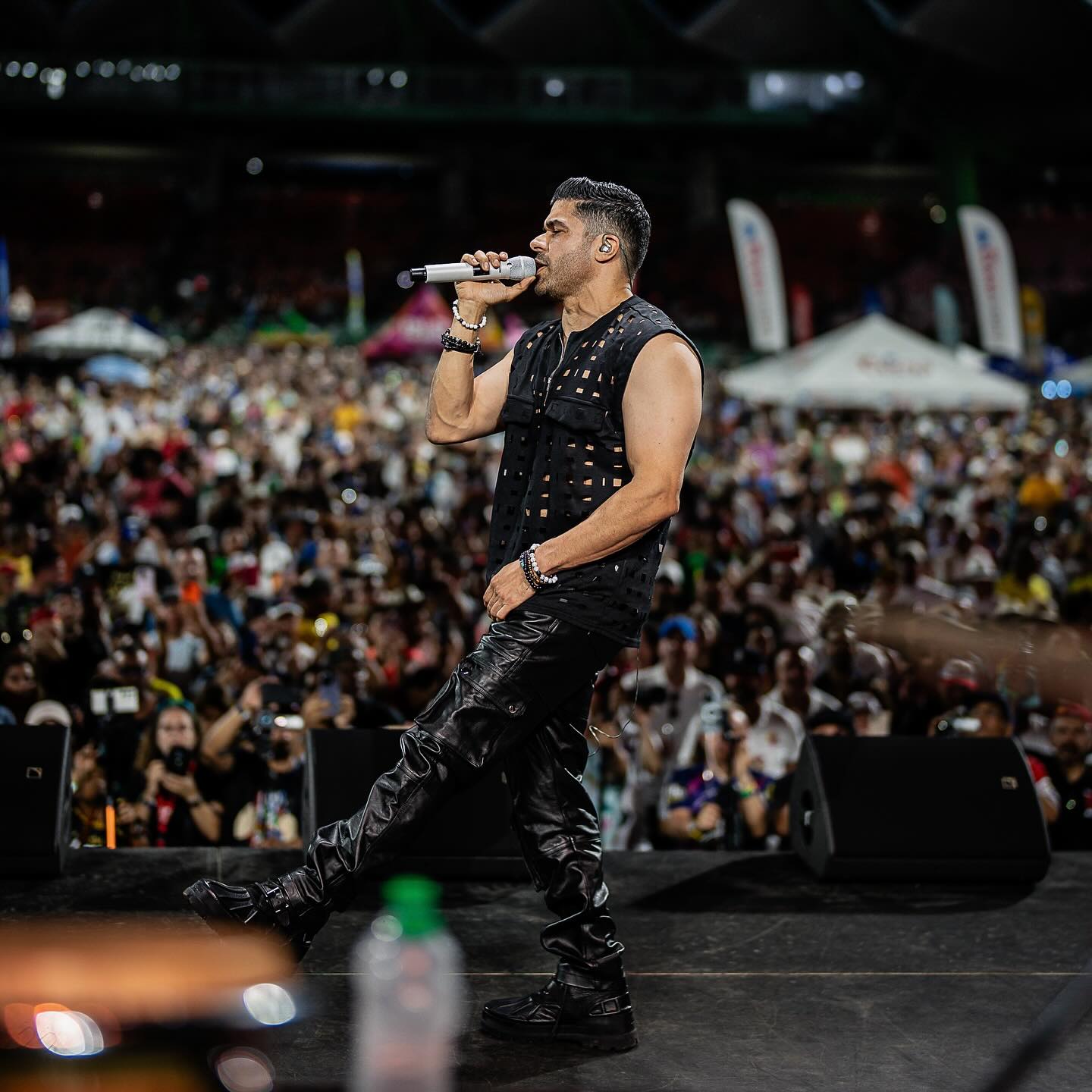 Jerry Rivera le canta a las venezolanas “Así Como Así” (+video)