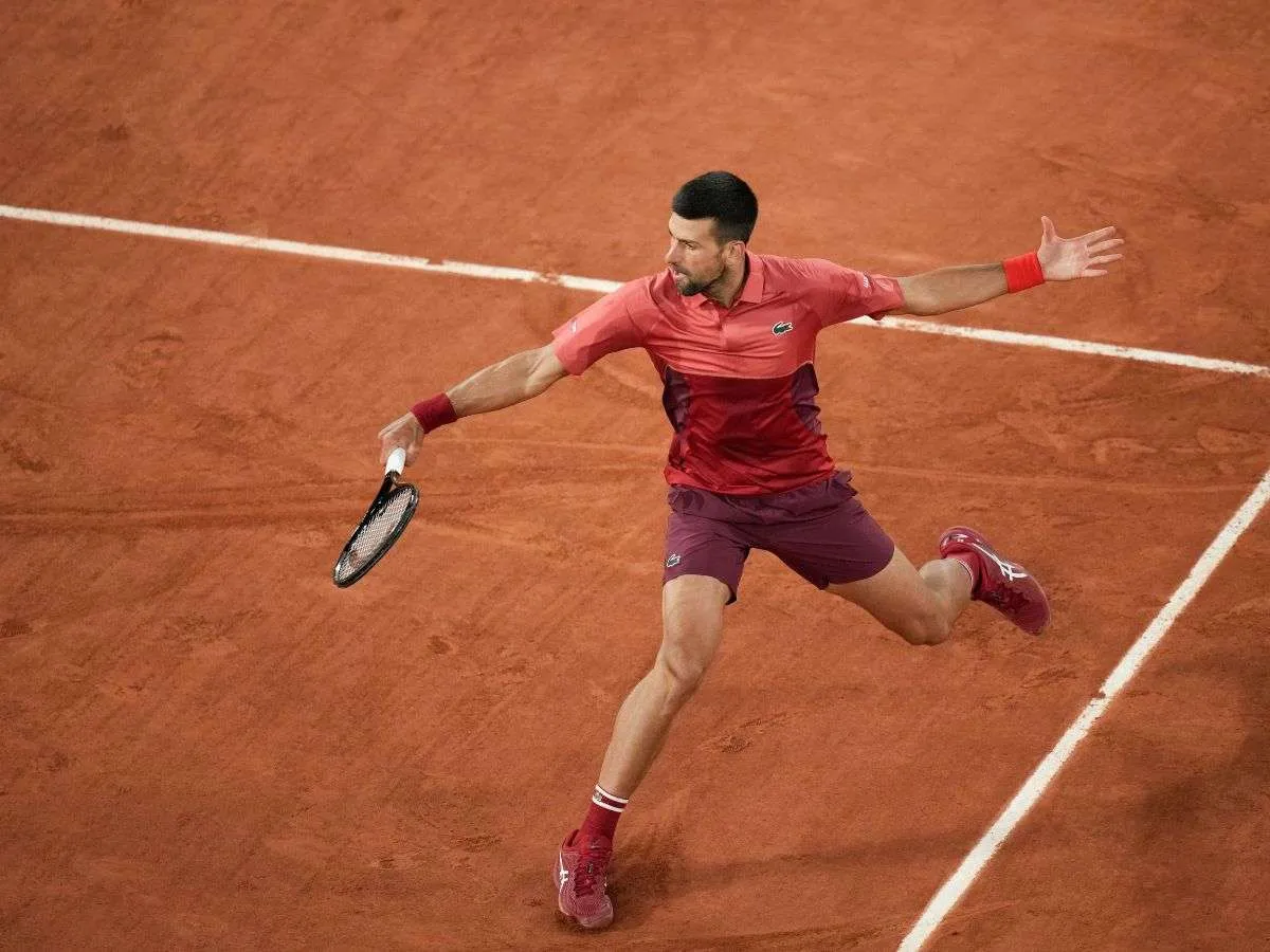 Djokovic arrancó Roland Garros con victoria