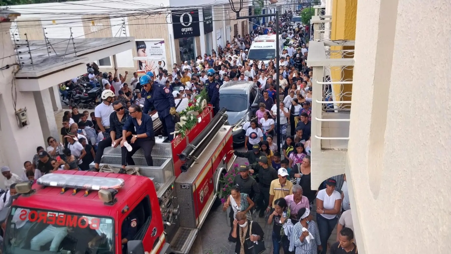 Omar Geles fue sepultado cerca a la tumba de Diomedes Díaz