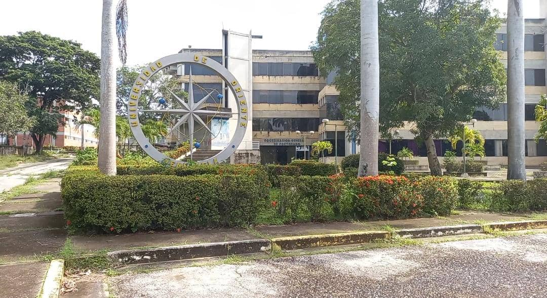 Universidad de oriente llama a concurso de credenciales