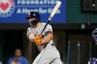 Esta hazaña la realizó en la victoria de los Astros 2-1 ante los Atléticos de Oakland el martes 14 de mayo.  «Astroboy»  logró conectar un doblete en la parte baja del quinto episodio ante los lanzamientos de JP Sears.