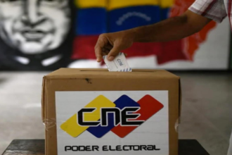 La Red recordó que el cronograma publicado en el portal oficial del organismo establecía el 29 de abril como la fecha de la publicación del Registro Electoral Preliminar, sin embargo, para esa fecha no aparecía disponible la data en la web oficial del CNE.