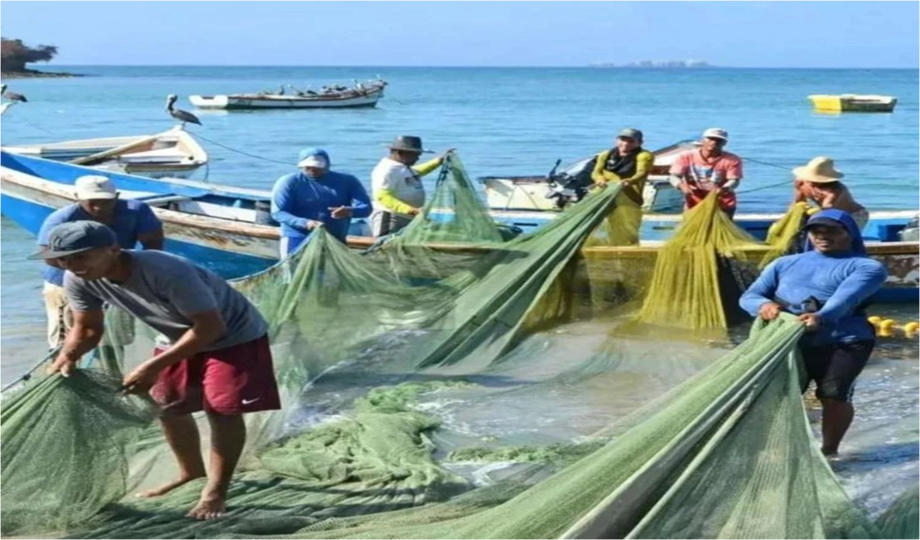 Entrega 65 créditos a pescadores artesanales de Nueva Esparta