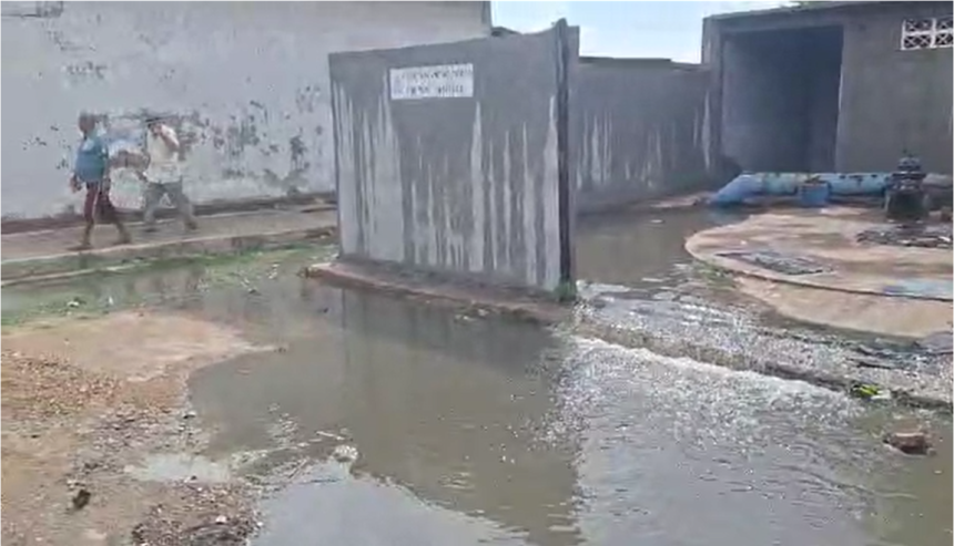 Margarita: Derrame de aguas servidas en estación del Círculo Militar